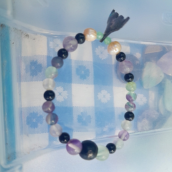 Handmade Mermaid Tail Bracelet - Picture 2 of 3